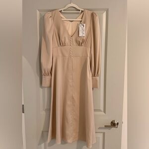 Chic Beige Long Sleeve Dress